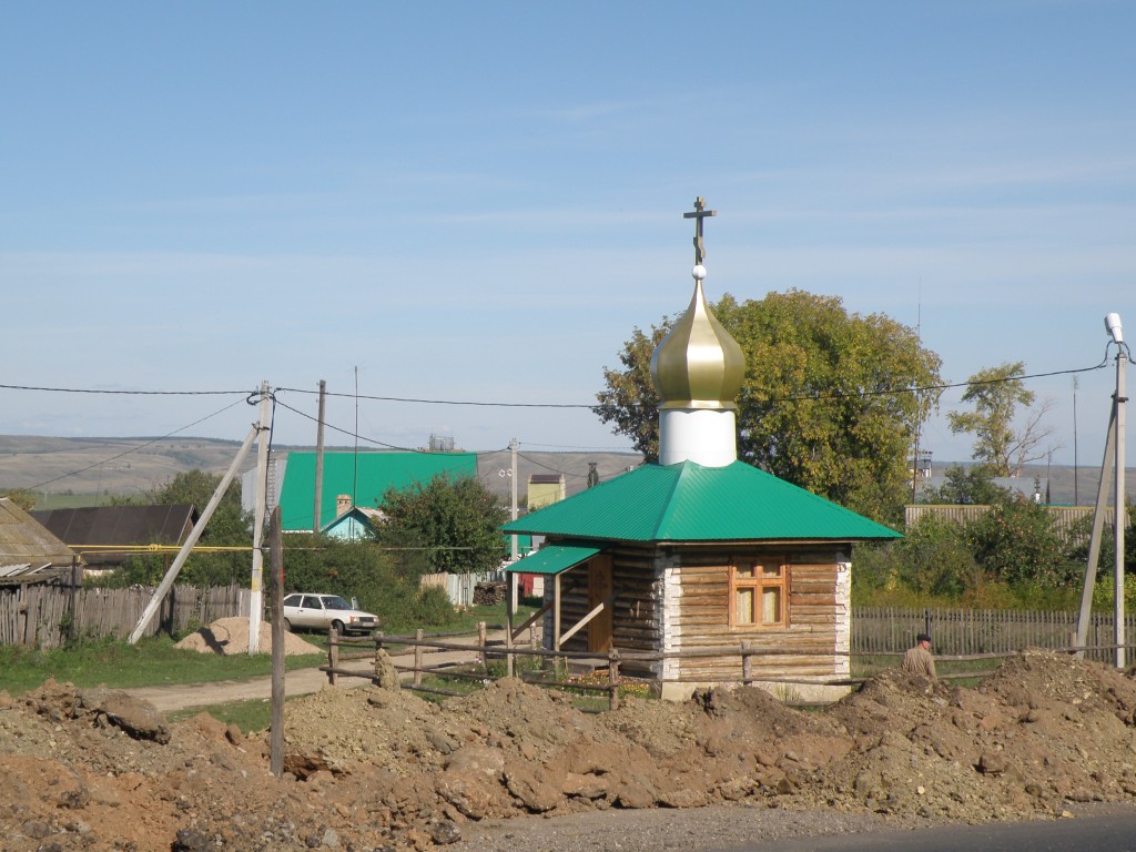 Александровка. Часовня Николая Чудотворца. фасады