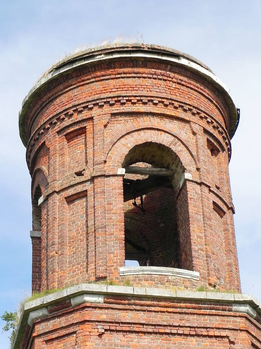 архитектурные детали. Церковь Константина и Елены, Мелтучи (Старицкий район, Тверская область)