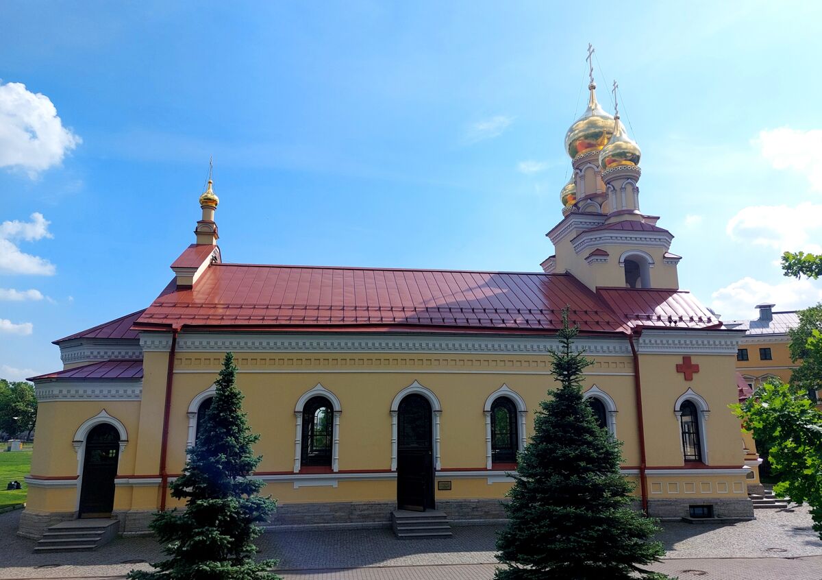 Церковь Пантелеимона Целителя при Елизаветинской общине сестер милосердия, Калининский район (Санкт-Петербург, г. Санкт-Петербург). фасады