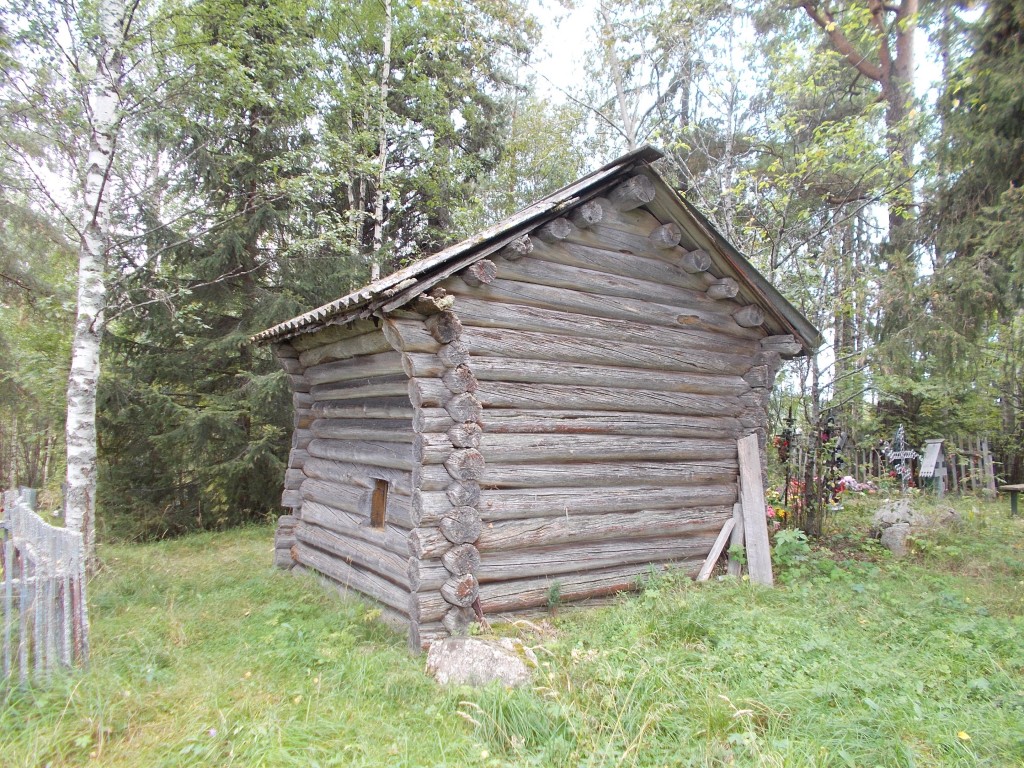 Часовня Троицы Живоначальной, Юккогуба (Медвежьегорский район, Республика Карелия). фасады