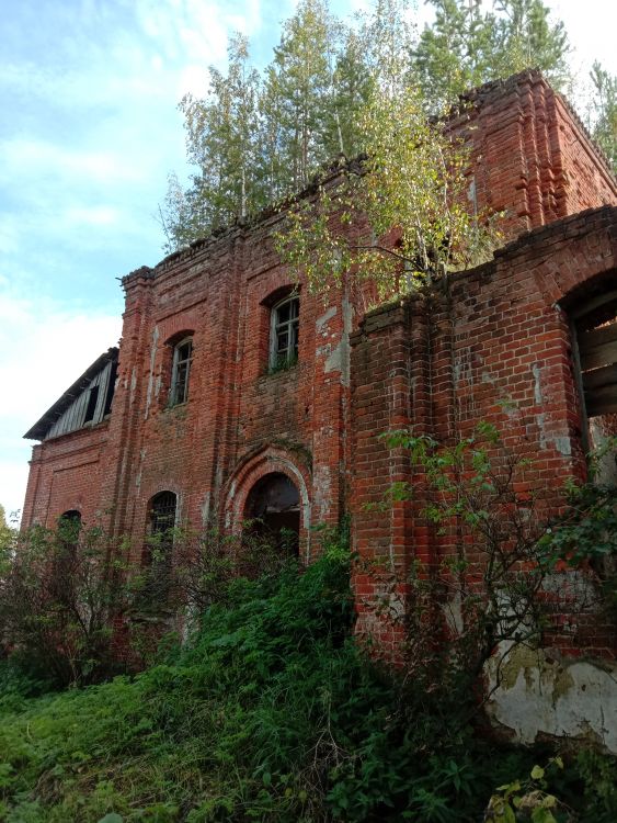 Церковь Рождества Христова, Слободка (Угранский район, Смоленская область). архитектурные детали