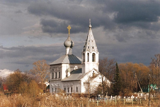 Церковь Троицы Живоначальной, Унимерь (Гаврилов-Ямский район, Ярославская область). общий вид в ландшафте