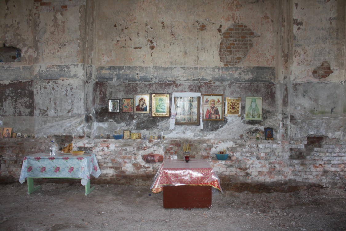 Церковь Николая Чудотворца, Гремячее (Новомосковский район, Тульская область). интерьер и убранство