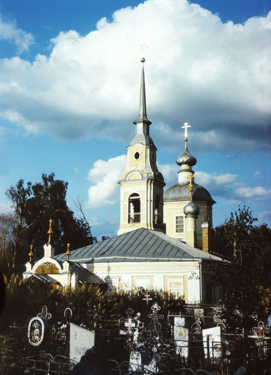 Церковь Воздвижения Креста Господня, Нерехта (Нерехтский район, Костромская область). фасады