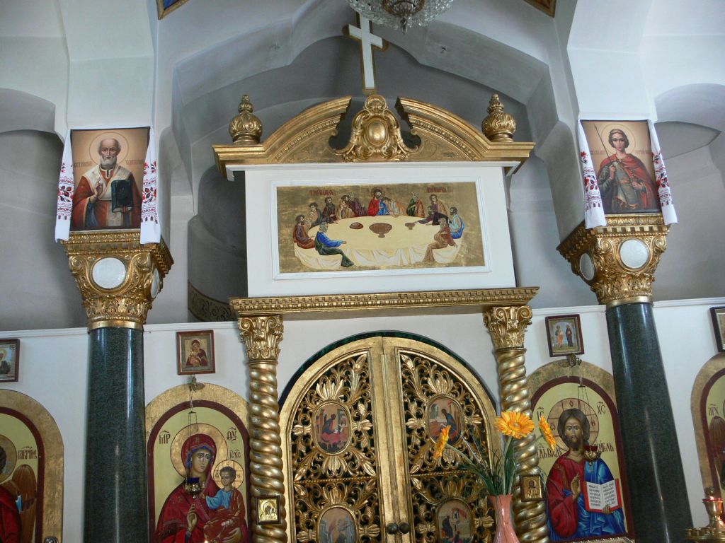 Церковь Александра Невского, Утёс (Алушта, город, Республика Крым). интерьер и убранство