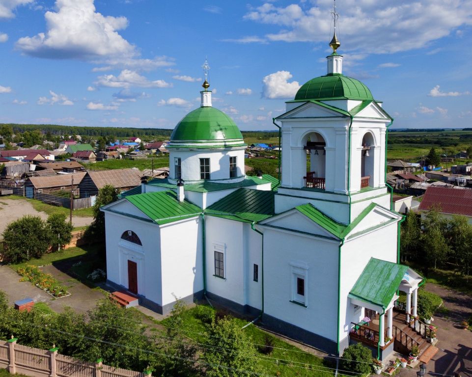 Церковь Покрова Пресвятой Богородицы, Шила (Сухобузимский район, Красноярский край). фасады, С дрона вид с СЗ 