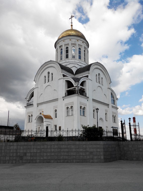 Ревда. Церковь Михаила Архангела. фасады