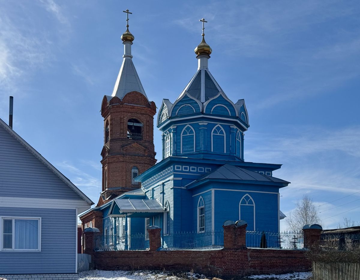 Вид с востока, фасады. Церковь иконы Божией Матери "Знамение", Ломовка (Кулебакский район, Нижегородская область)