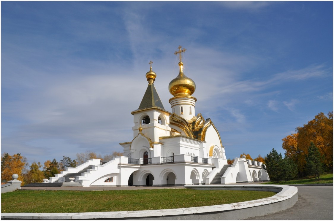 Хабаровск. Церковь Серафима Саровского. фасады