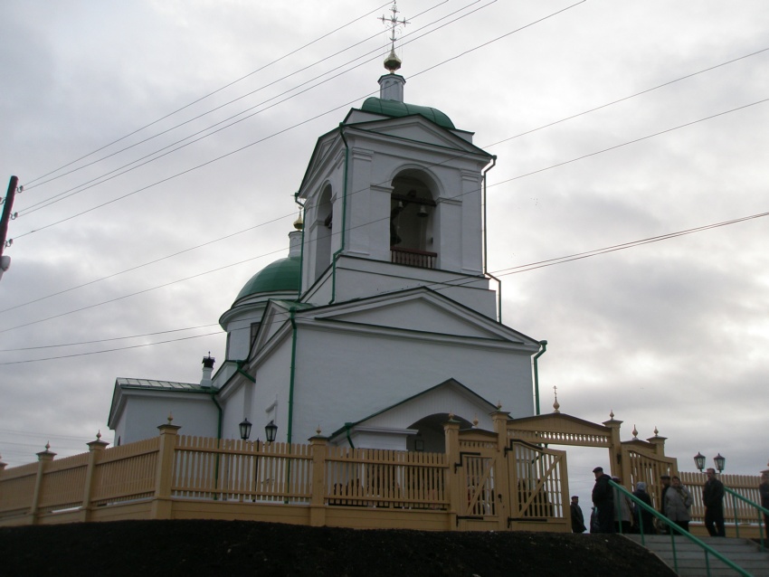 Шила. Церковь Покрова Пресвятой Богородицы. общий вид в ландшафте