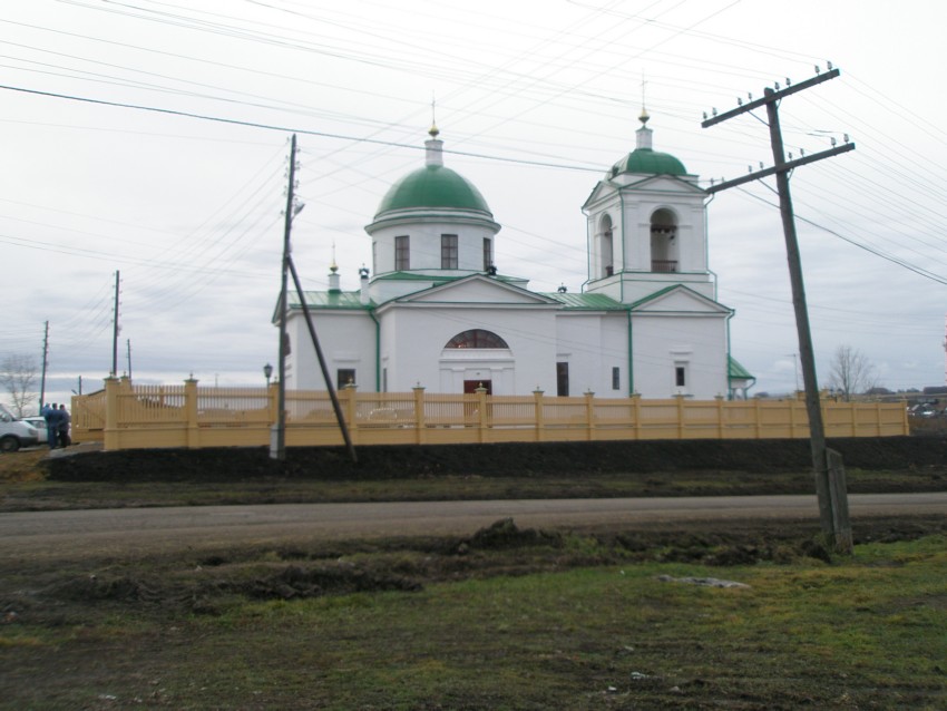 Шила. Церковь Покрова Пресвятой Богородицы. общий вид в ландшафте