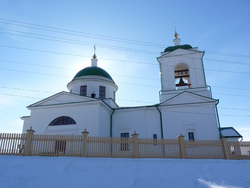 Шила. Церковь Покрова Пресвятой Богородицы. общий вид в ландшафте