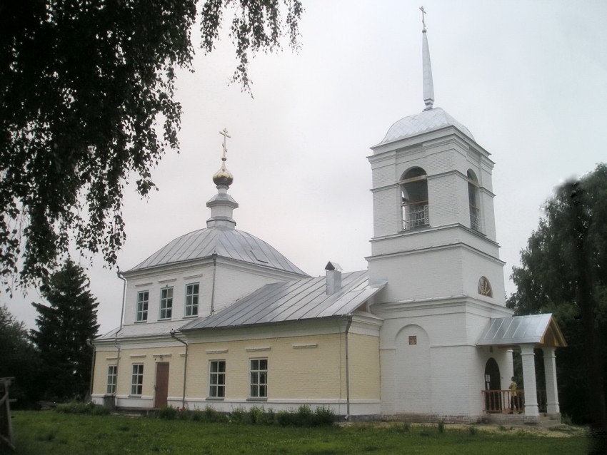 Церковь Казанской иконы Божией Матери, Бриляково (Городецкий район, Нижегородская область). общий вид в ландшафте