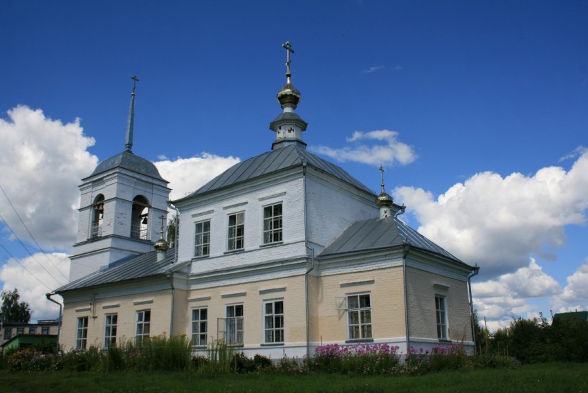 Церковь Казанской иконы Божией Матери, Бриляково (Городецкий район, Нижегородская область). общий вид в ландшафте