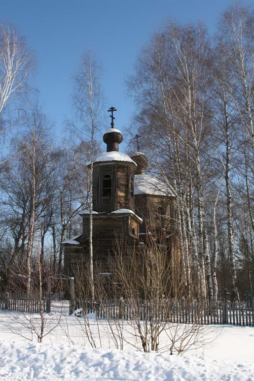 Церковь Покрова Пресвятой Богородицы, Покровское (Семёновский ГО, Нижегородская область). общий вид в ландшафте