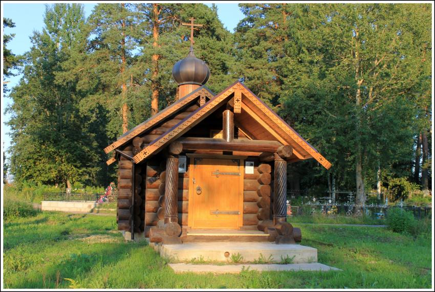 Часовня Флора и Лавра, Межно (Гатчинский район, Ленинградская область). фасады