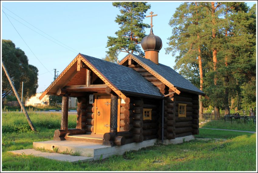 Межно. Часовня Флора и Лавра. фасады