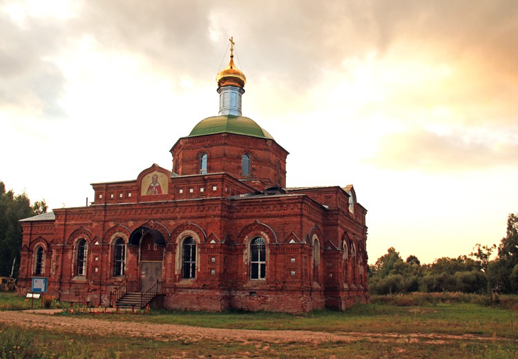 Церковь Покрова Пресвятой Богородицы, Княжево (Егорьевский городской округ, Московская область). общий вид в ландшафте