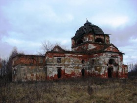 Серовка. Церковь Михаила Архангела