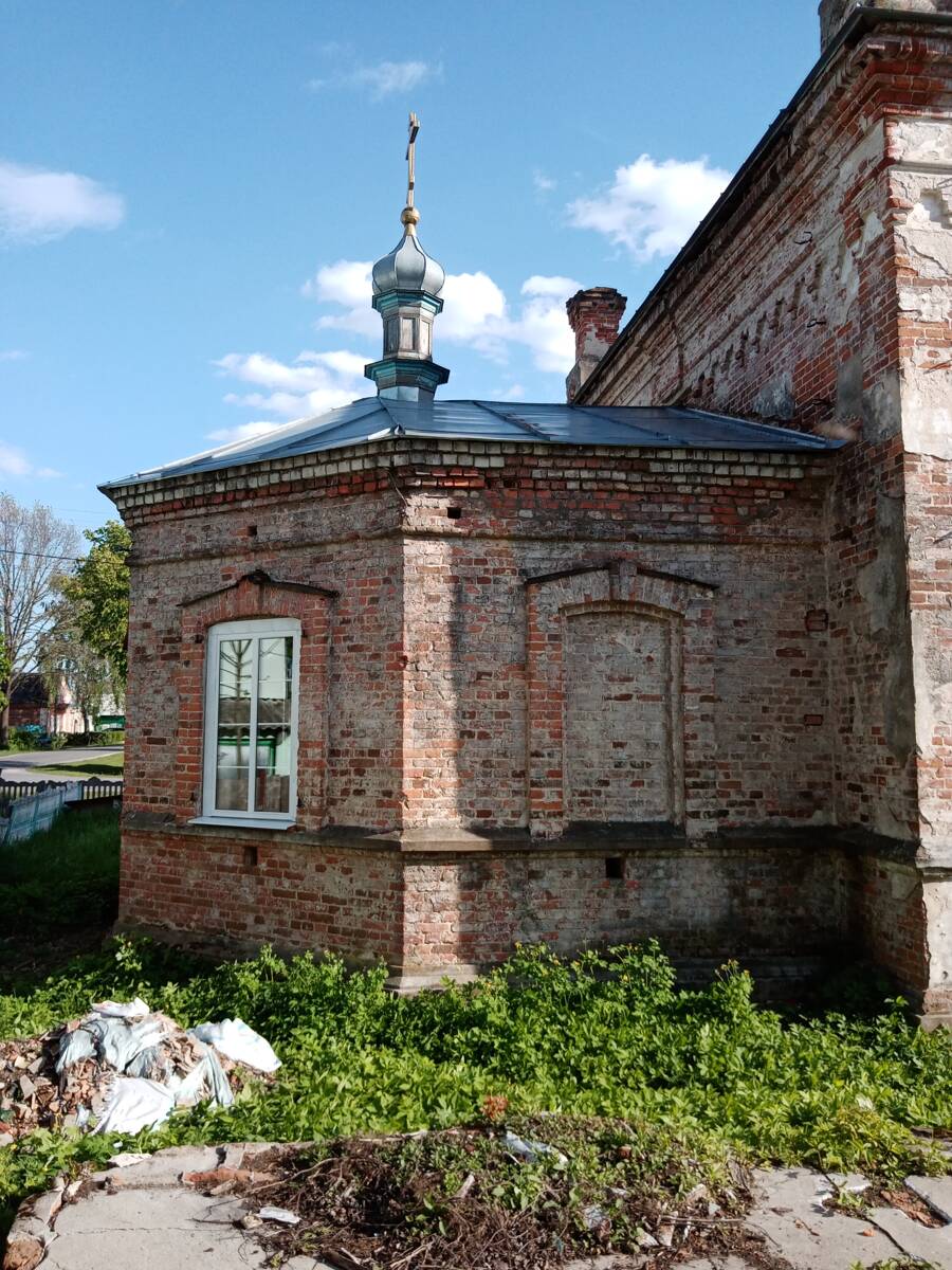 Церковь Николая Чудотворца, Злынка (Злынковский район, Брянская область). фасады, Алтарная часть храма (вид с севера)