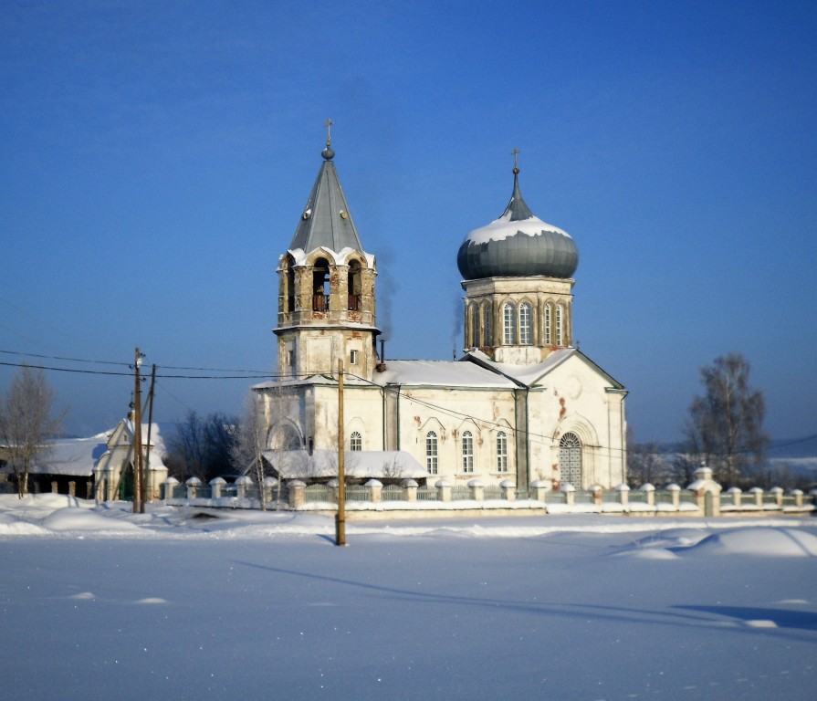 Спас-Барда. Церковь Спаса Нерукотворного Образа. фасады