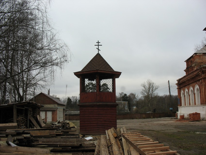 Покровское. Церковь Покрова Пресвятой Богородицы. дополнительная информация, Территория храма		      