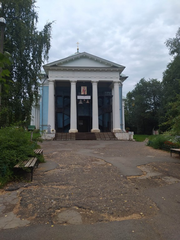 Церковь Михаила Архангела, Очёр (Очёрский район, Пермский край). фасады