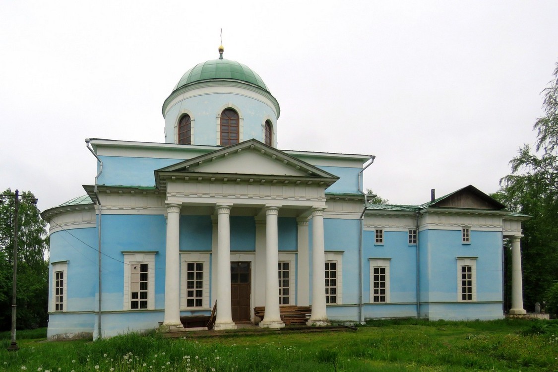 Церковь Михаила Архангела, Очёр (Очёрский район, Пермский край). фасады