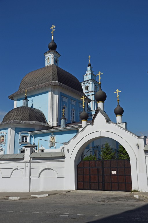 Белгород. Марфо-Мариинский монастырь. Церковь Покрова Пресвятой Богородицы. фасады