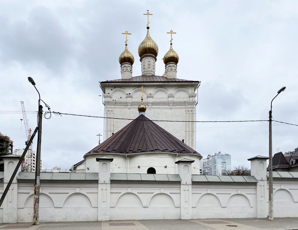 Белгород. Марфо-Мариинский монастырь. Успенско-Никольский собор. архитектурные детали, Вид с востока