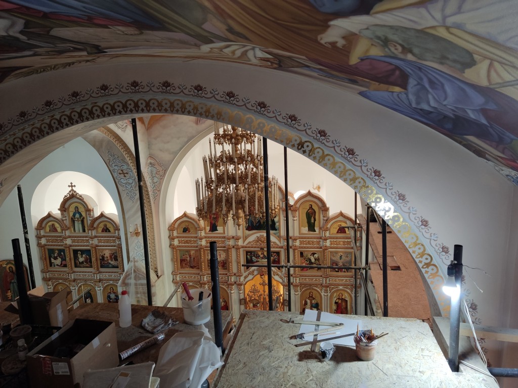 Церковь Димитрия Ростовского, Сальск (Сальский район, Ростовская область). дополнительная информация, Роспись Храма  Иконописная мастерская 
