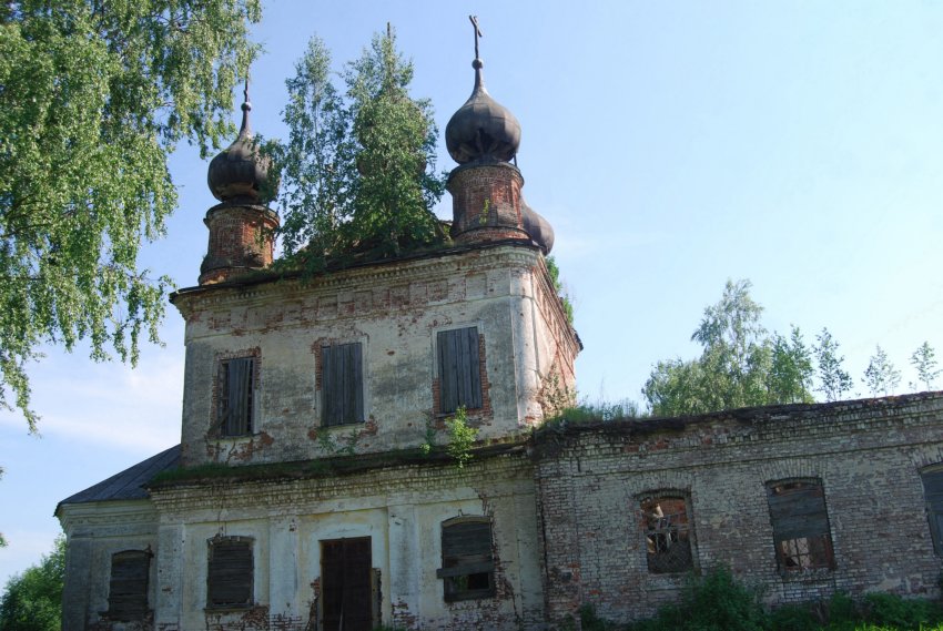 Унорож. Церковь Благовещения Пресвятой Богородицы. фасады, Основное здание Церкви. Вид с северо-востока