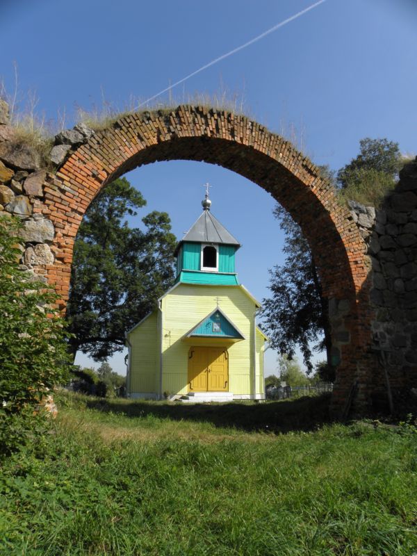 Церковь Воскресения Христова, Великая Слобода (Кореличский район, Беларусь, Гродненская область). общий вид в ландшафте