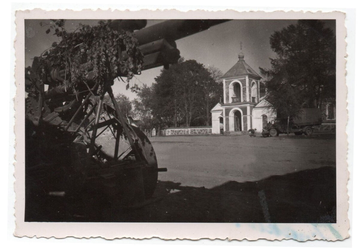 Церковь Вознесения Господня, Еремичи (Кореличский район, Беларусь, Гродненская область). архивная фотография, Звонница храма. Фото 1941 г. с аукциона e-bay.de