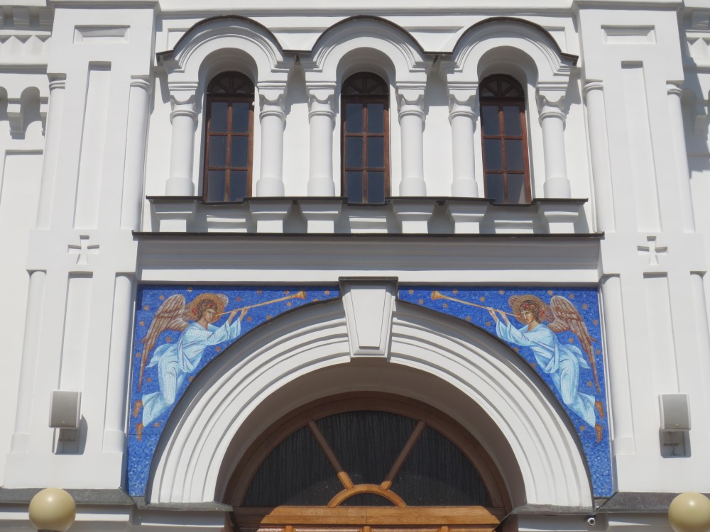 Сочи. Собор Михаила Архангела. фасады