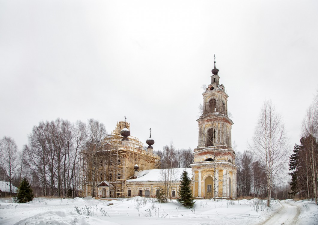 Церковь Спаса Преображения, Никола-Высока (Весьегонский район, Тверская область). общий вид в ландшафте