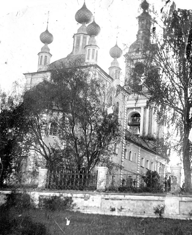 Церковь Климента, Папы Римского, Костюрино (Мышкинский район, Ярославская область). архивная фотография, Ещё с пятиглавием... Архивное фото 1930-х г.г.