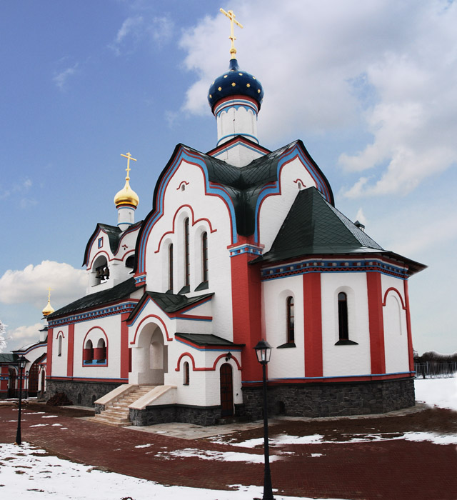 Церковь Покрова Пресвятой Богородицы, Красное (Хвастовичский район, Калужская область). фасады, Вид с юго - востока