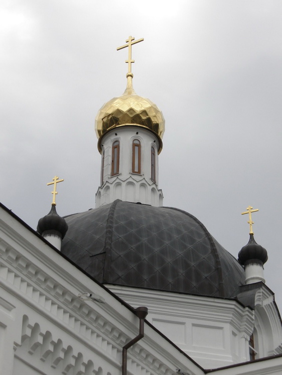 Собор Михаила Архангела, Сочи (Сочи, город, Краснодарский край). архитектурные детали, Завершение основного объема собора