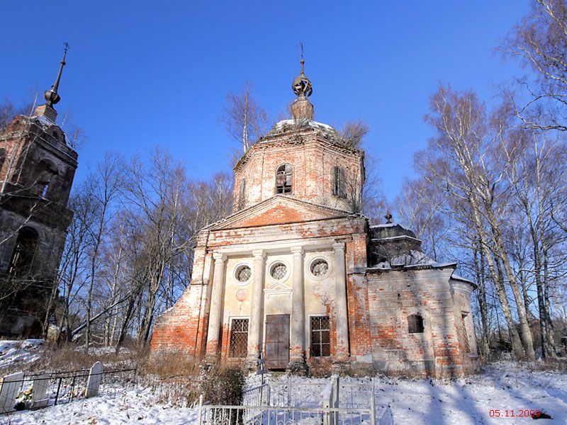 Церковь Рождества Христова, Погорелка (Угличский район, Ярославская область). фасады