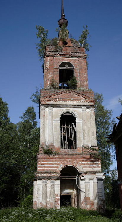 Церковь Рождества Христова, Погорелка (Угличский район, Ярославская область). фасады