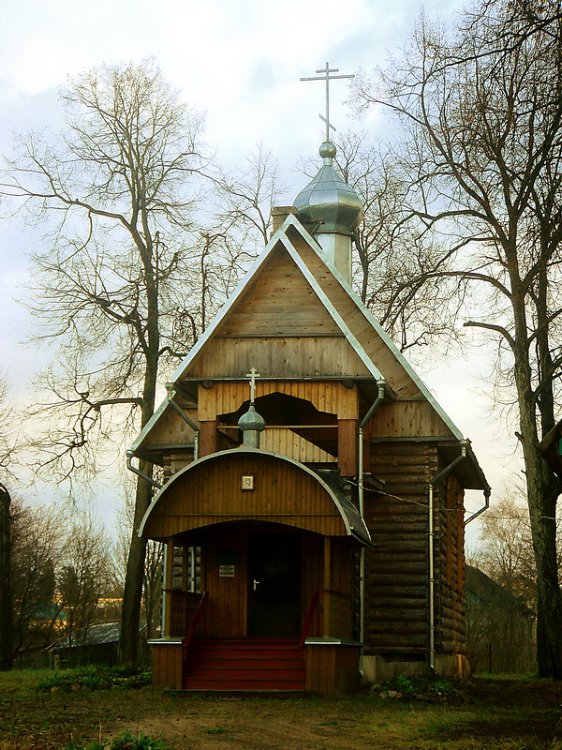 Церковь Николая Чудотворца (малая), Серёдка (Псковский район, Псковская область). общий вид в ландшафте