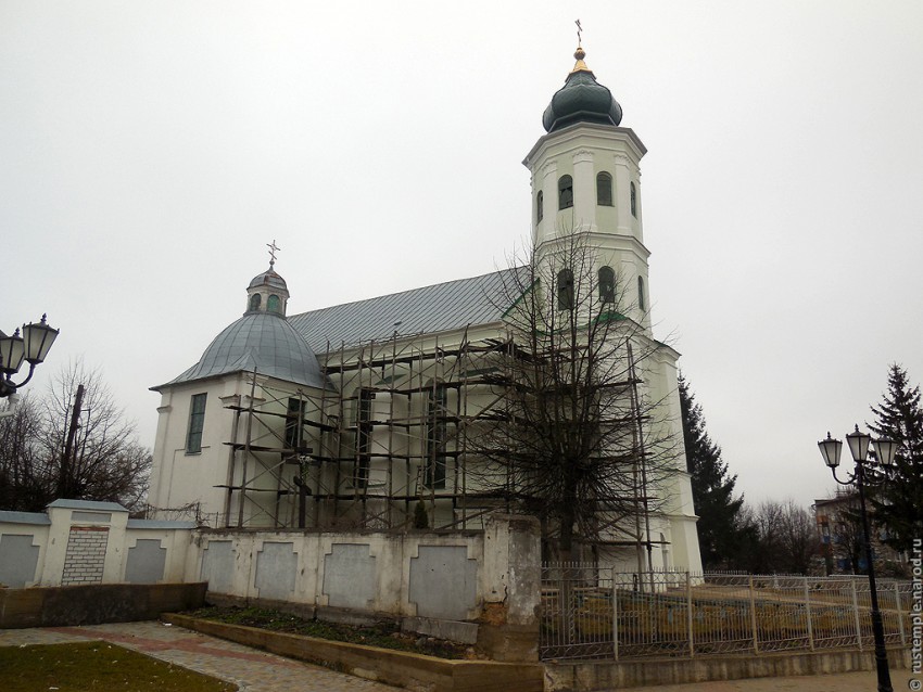 Слоним. Церковь Троицы Живоначальной. фасады, Фотография сайта rustemple.narod.ru