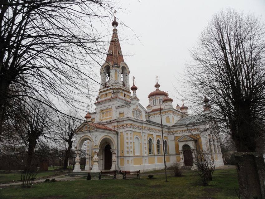 Церковь Троицы Живоначальной, Лиепая (Лиепая, город, Латвия). фасады