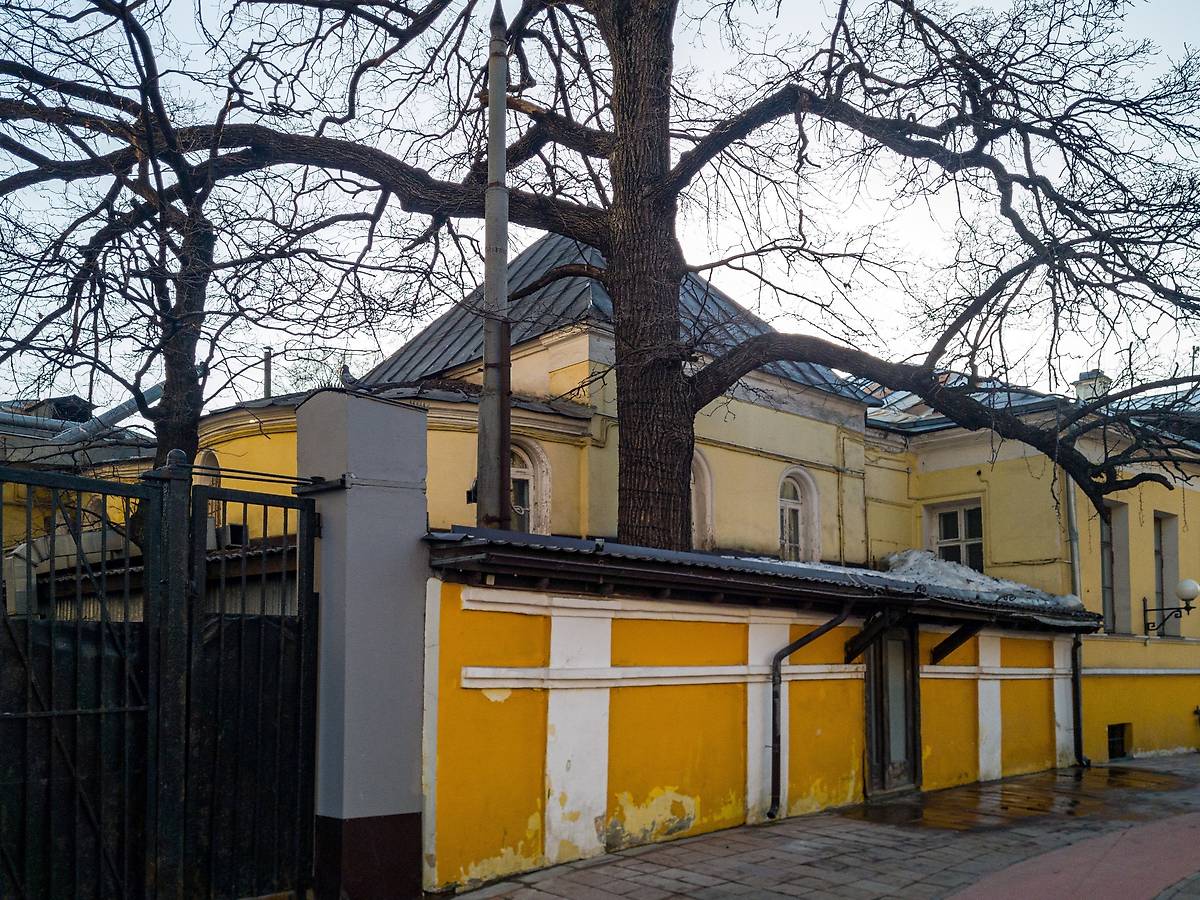 фасады. Домовая церковь Филиппа, митрополита Московского при доме графини Соллогуб, Пресненский (Центральный административный округ (ЦАО), г. Москва)