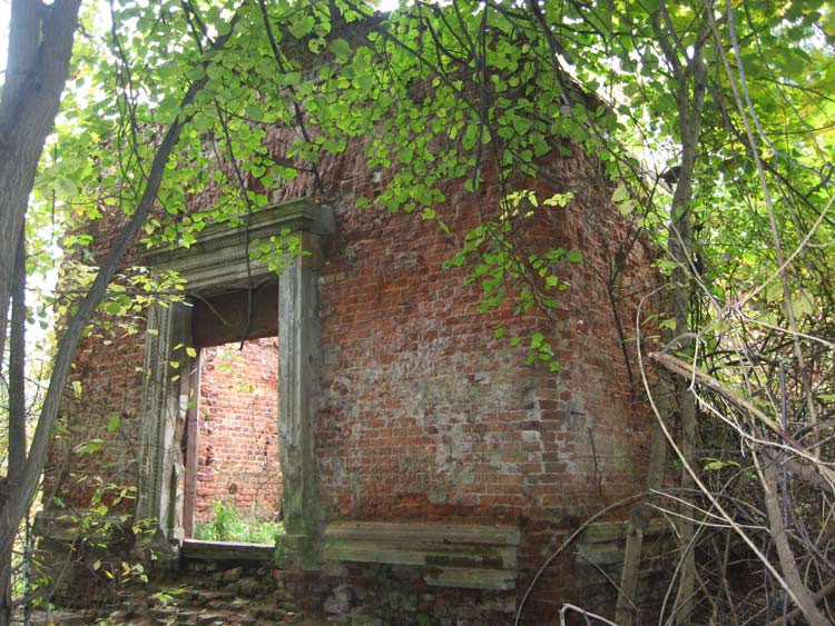 Церковь Екатерины в Сергиевке, Петергоф (Санкт-Петербург, Петродворцовый район, г. Санкт-Петербург). архитектурные детали, Вид с юго-запада