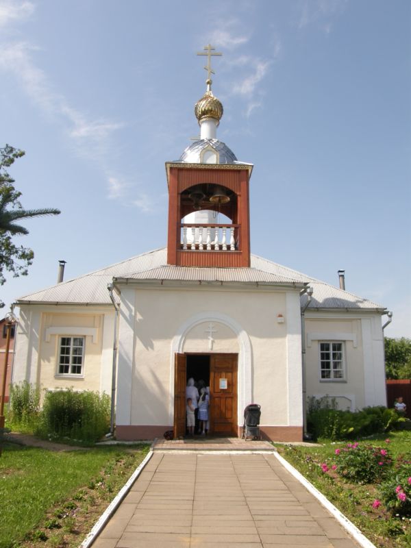 Церковь Гавриила Белостокского, Ивье (Ивьевский район, Беларусь, Гродненская область). общий вид в ландшафте