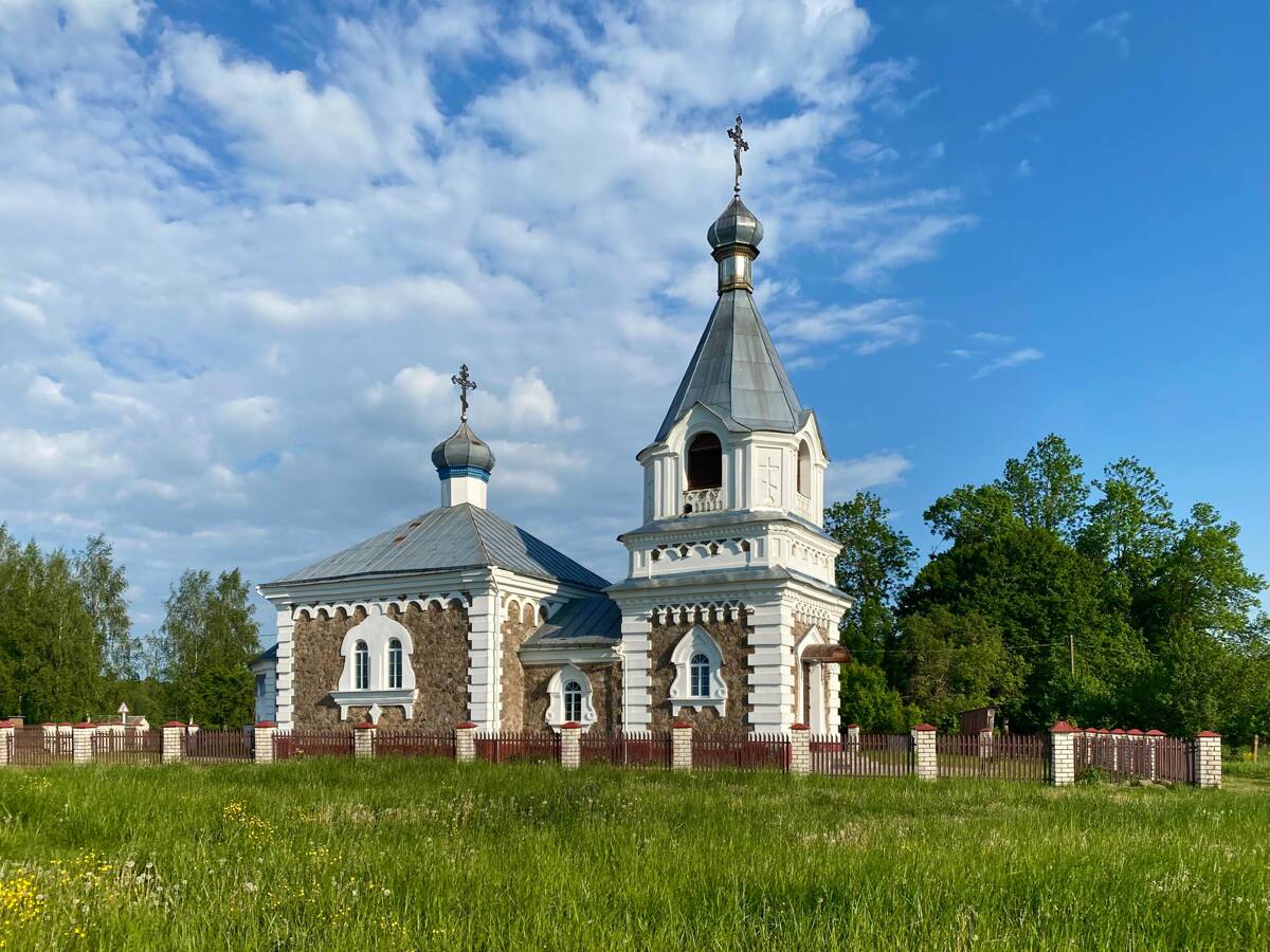 Церковь Успения Пресвятой Богородицы, Радивонишки (Лидский район, Беларусь, Гродненская область). фасады, Вид с северо-запада