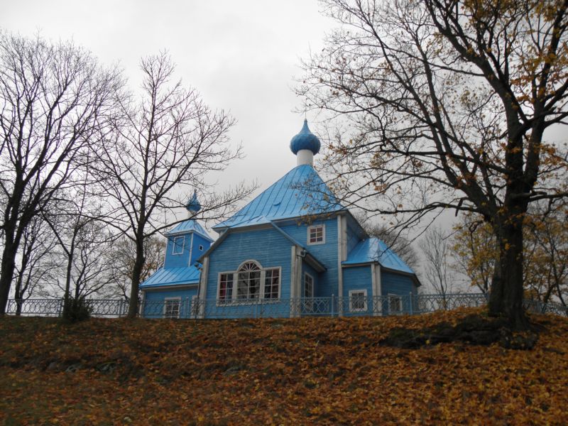 Николаево. Церковь Покрова Пресвятой Богородицы. общий вид в ландшафте