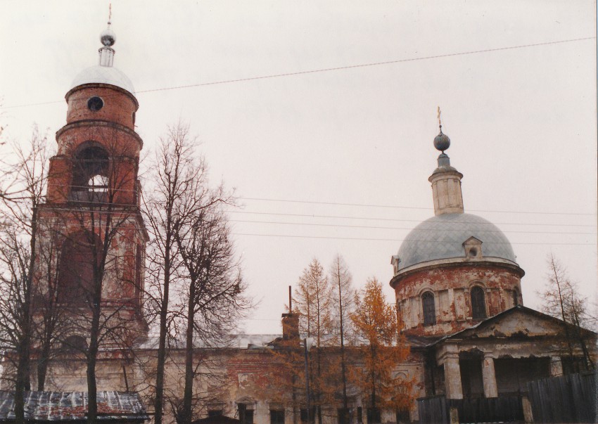 Раменки. Церковь Рождества Пресвятой Богородицы. фасады